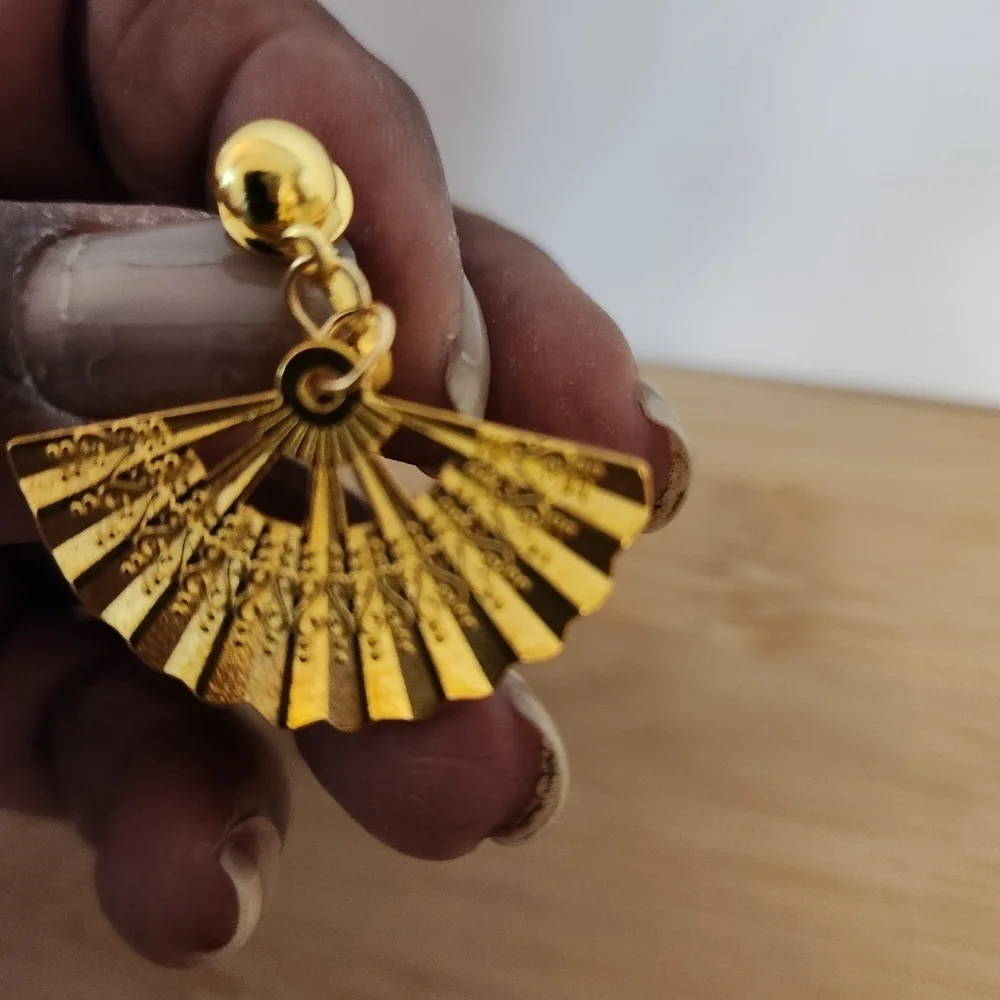 Hand Crafted Gold Fan Clip On Earrings Metallic - Picture 4 of 4